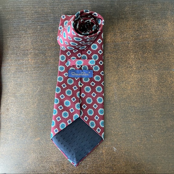 Assorted VINTAGE OSCAR DE LA RENTA Ties set - Picture 8 of 14